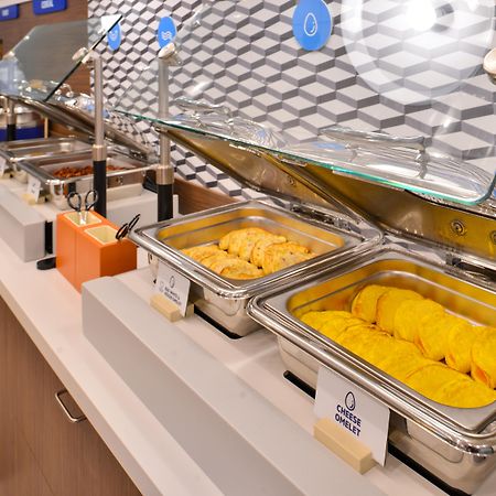 Holiday Inn Express & Suites - Commerce By Ihg Luaran gambar