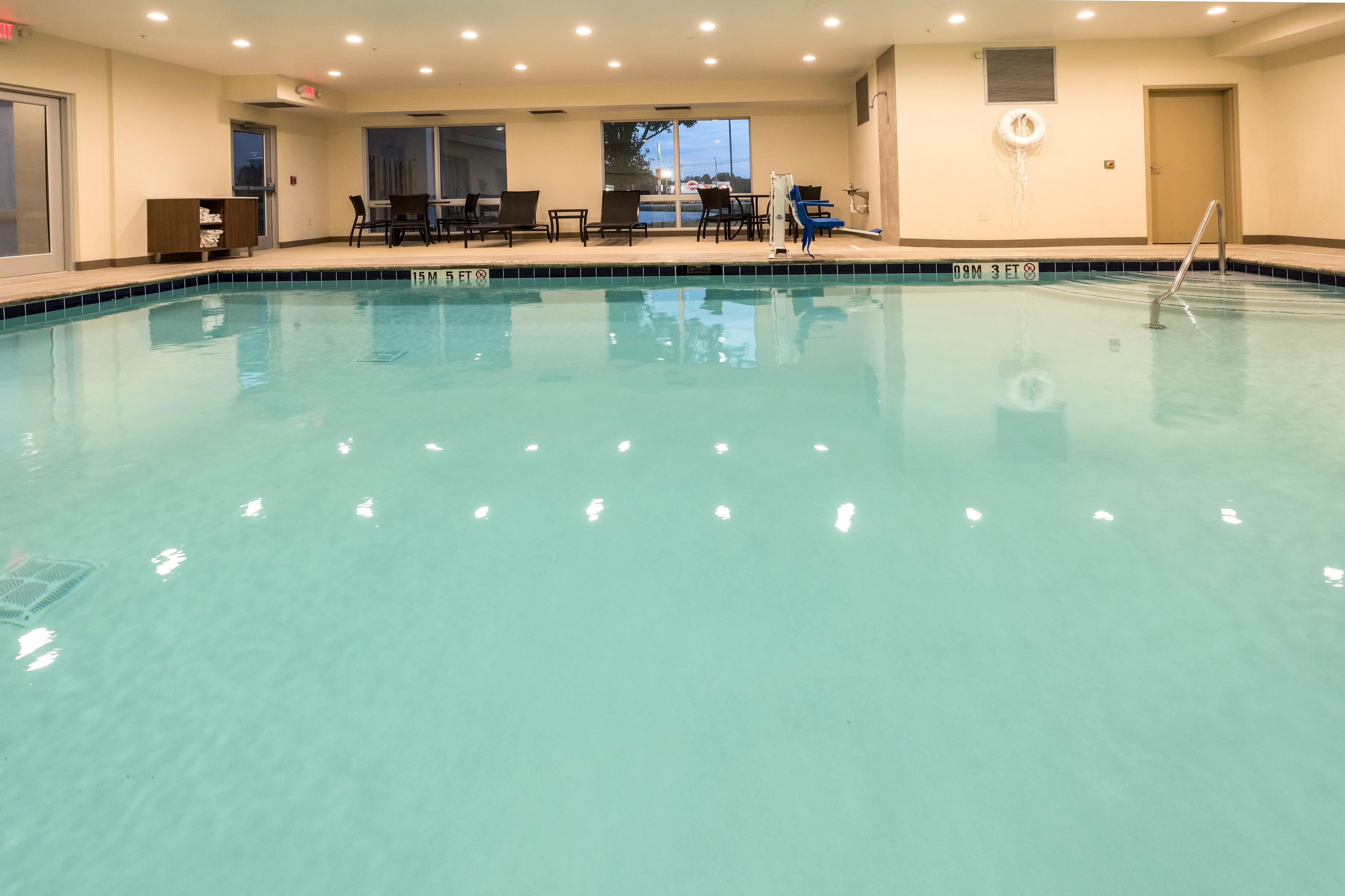 Holiday Inn Express & Suites - Commerce By Ihg Luaran gambar