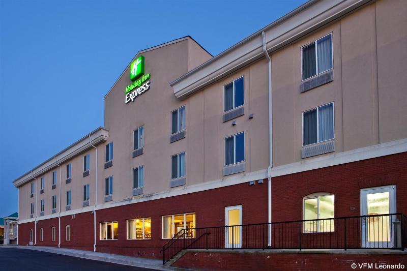 Holiday Inn Express & Suites - Commerce By Ihg Luaran gambar